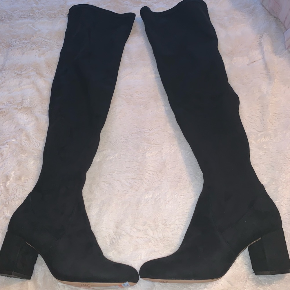 Black Knee High Boots (NWT)